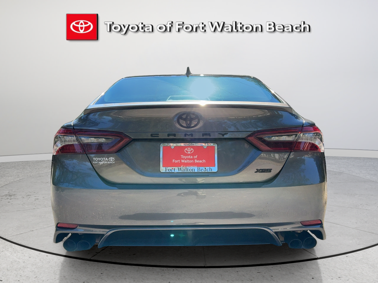 Used 2023 Toyota Camry XSE FWD image 3