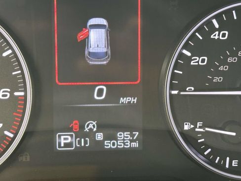 Certified 2025 Subaru Crosstrek 2.5i Premium AWD/4WD image 27