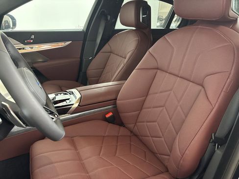 New 2025 BMW 740i 740i w/ Premium Package image 25