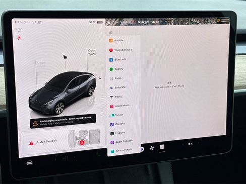 Used 2023 Tesla Model Y Long Range image 17