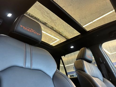 Certified 2023 Honda Pilot TrailSport image 20