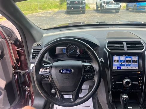 Used 2019 Ford Explorer Sport AWD/4WD image 15