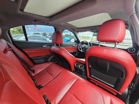 Used 2019 Alfa Romeo Giulia w/ Quick Order Package 22K Sport image 36