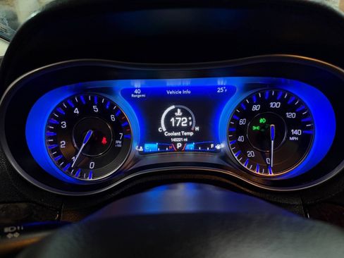 Used 2018 Chrysler 300 Limited w/ Safetytec Plus Group AWD/4WD image 61
