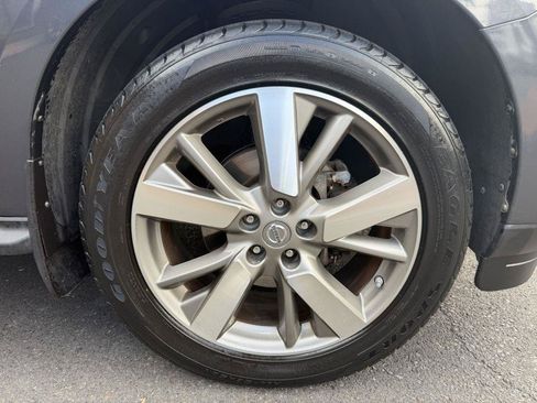 Used 2014 Nissan Pathfinder Platinum AWD/4WD image 11