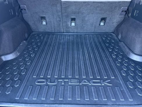 Used 2023 Subaru Outback Limited image 16