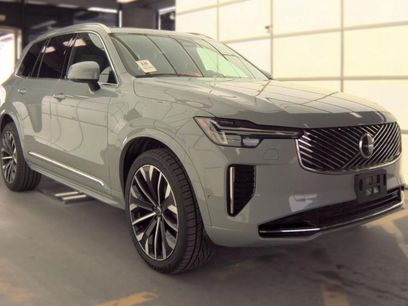Used 2025 Volvo XC90 B6 Plus