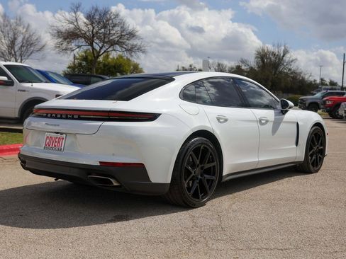 Used 2024 Porsche Panamera image 4