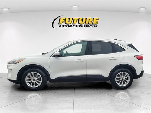 Certified 2021 Ford Escape SE image 6