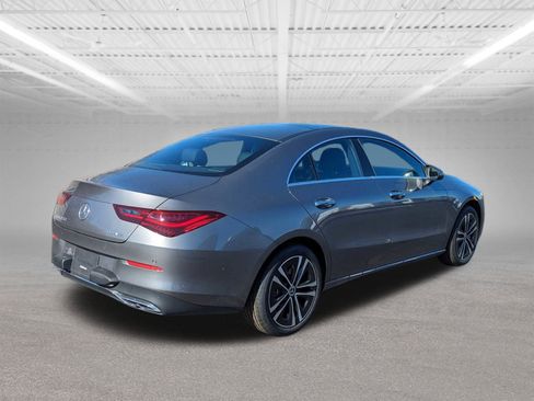 Used 2024 Mercedes-Benz CLA 250 4MATIC image 3