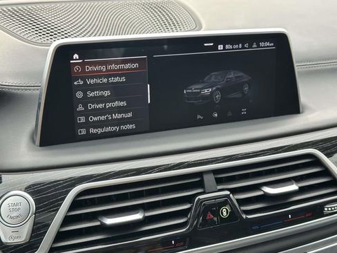 Used 2022 BMW 750i xDrive w/ Executive Package image 35