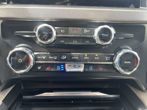 New 2026 Ford F350 Platinum w/ Platinum Plus Package image 34