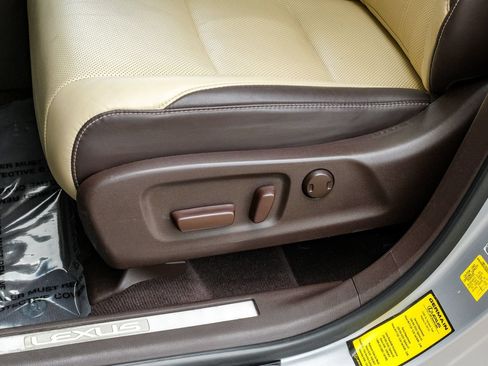 Used 2019 Lexus RX 350 FWD w/ Premium Package image 40