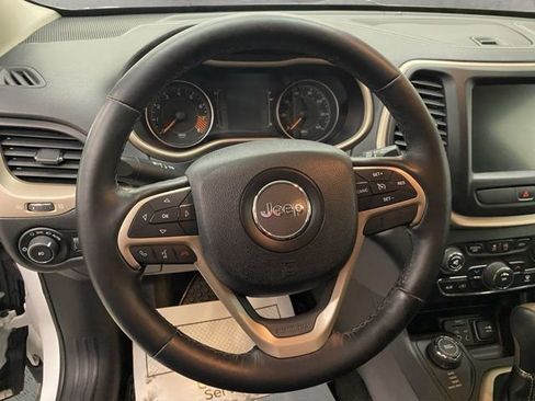 Used 2015 Jeep Cherokee Latitude w/ Cold Weather Group image 14