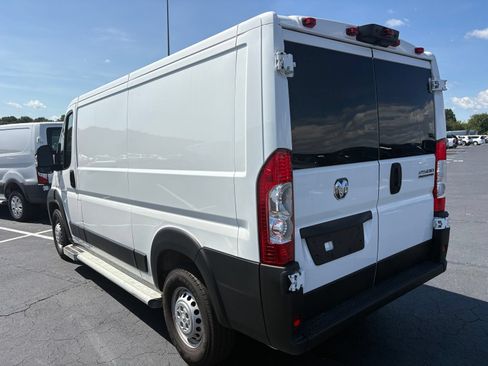 Used 2025 RAM ProMaster 2500 w/ U-Haul Equipment Group FWD image 5