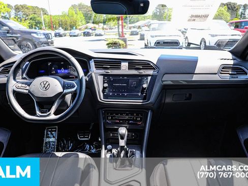 Used 2023 Volkswagen Tiguan SE R-Line FWD image 28