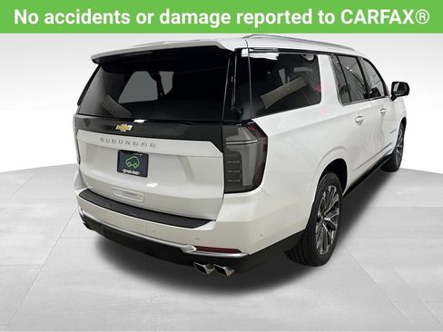 Certified 2025 Chevrolet Suburban High Country AWD/4WD image 5