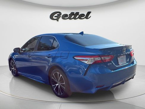 Used 2020 Toyota Camry SE FWD image 7