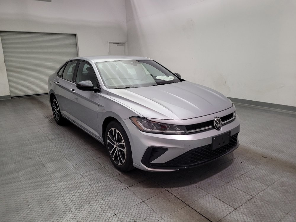 Used 2025 Volkswagen Jetta Sport FWD image 13
