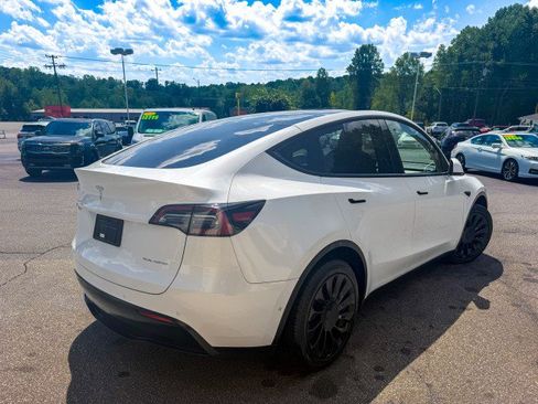 Used 2021 Tesla Model Y Long Range AWD/4WD image 4