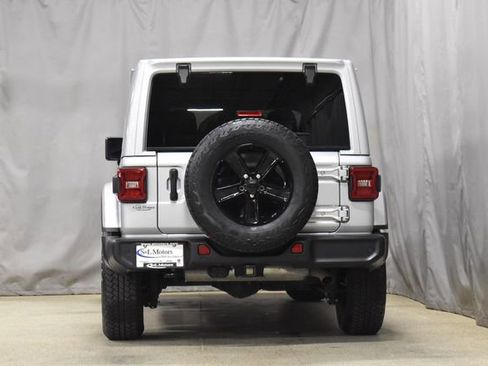 Used 2022 Jeep Wrangler Unlimited Sahara image 8