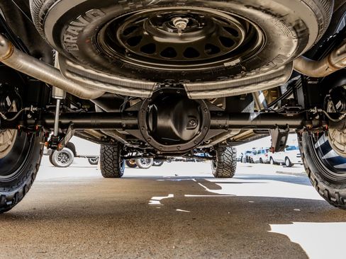 Used 2023 GMC Sierra 1500 AT4 w/ AT4 Premium Package image 16