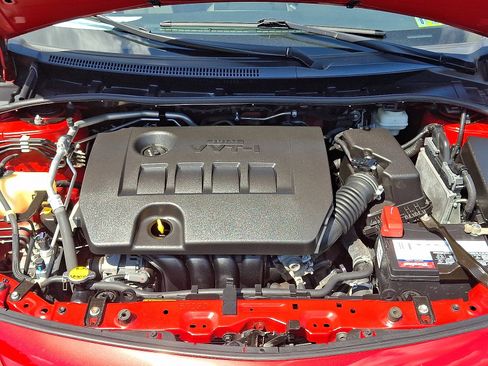 Used 2013 Toyota Corolla LE image 27