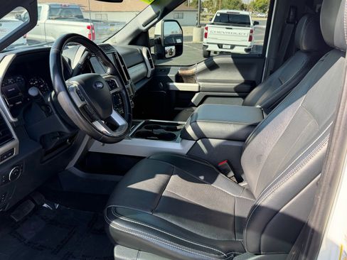Used 2022 Ford F350 Lariat w/ Lariat Value Package AWD/4WD image 17