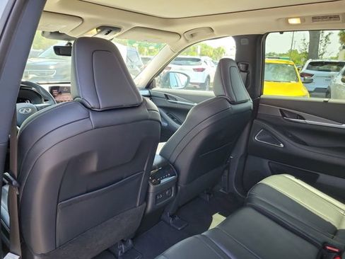 Used 2023 INFINITI QX60 Luxe w/ Performance Audio Package FWD image 10