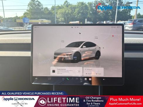Used 2026 Tesla Model Y AWD image 8