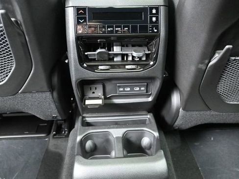 New 2026 Jeep Grand Cherokee L Limited AWD/4WD image 24