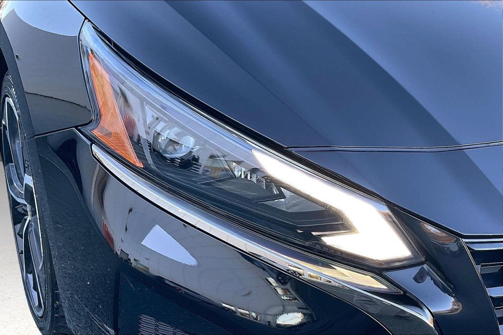 Used 2023 Nissan Altima 2.5 SR AWD/4WD image 33