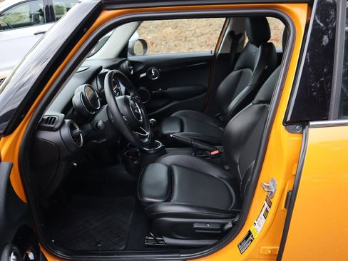 Used 2015 MINI Cooper S image 9