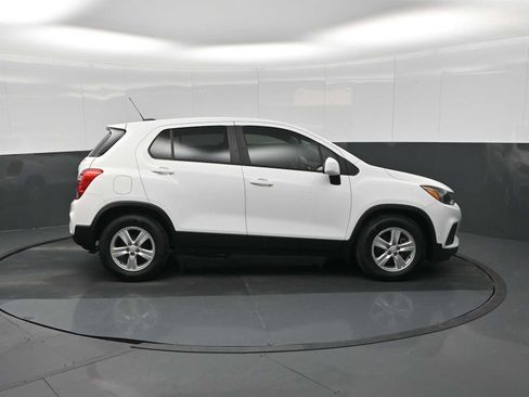 Used 2020 Chevrolet Trax LS w/ Tint and Cruise Package image 9