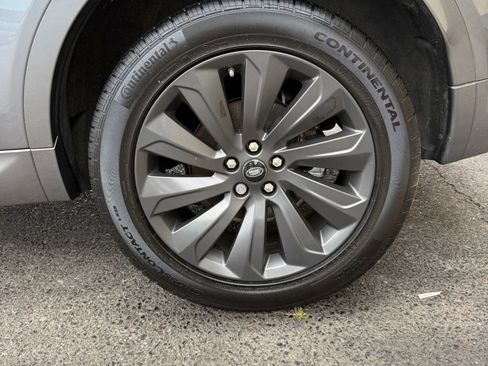 Used 2020 Land Rover Discovery Sport SE R-Dynamic image 30