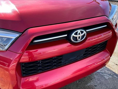 Used 2022 Toyota 4Runner SR5 image 30