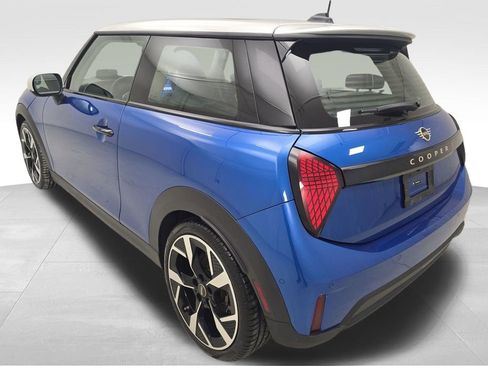 Certified 2025 MINI Cooper S image 7