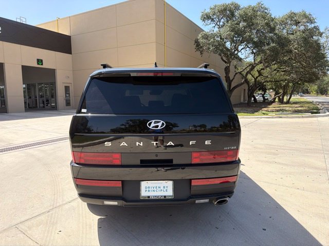 Used 2024 Hyundai Santa Fe SEL FWD image 3
