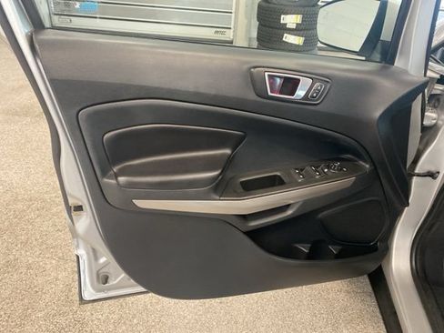 Used 2019 Ford EcoSport Titanium AWD/4WD image 30