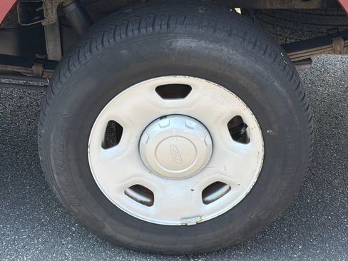 Used 2005 Ford F150 2WD Regular Cab image 18