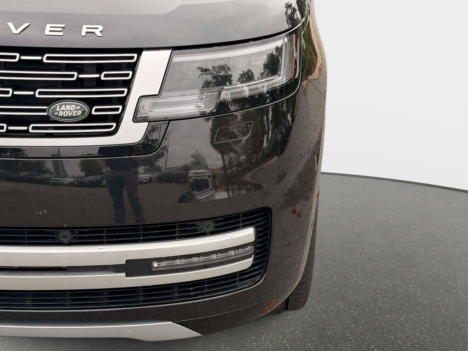 Used 2024 Land Rover Range Rover Long Wheelbase Autobiography AWD/4WD image 9