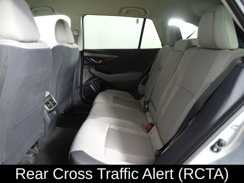 Used 2023 Subaru Outback Premium image 10
