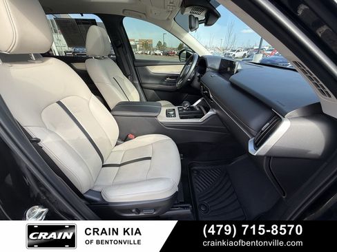 Used 2024 MAZDA CX-90 3.3 Turbo w/ Preferred Plus image 33