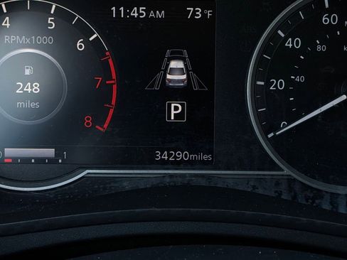 Used 2025 Nissan Versa SV FWD image 32