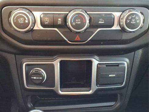 Used 2021 Jeep Wrangler Unlimited Sport AWD/4WD image 19