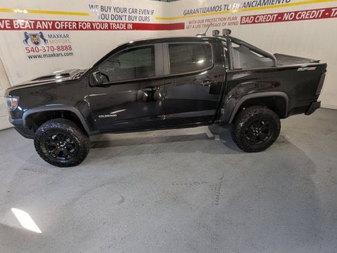Used 2018 Chevrolet Colorado ZR2 w/ ZR2 Midnight Special Edition image 4
