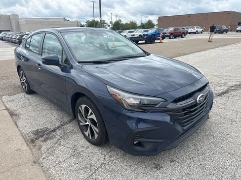 Used 2024 Subaru Legacy Premium AWD/4WD image 2