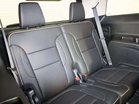 Used 2023 GMC Acadia Denali w/ Denali Technology Package AWD/4WD image 43