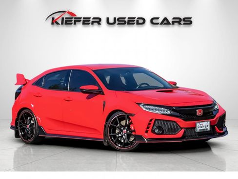 Used 2018 Honda Civic Type R image 2