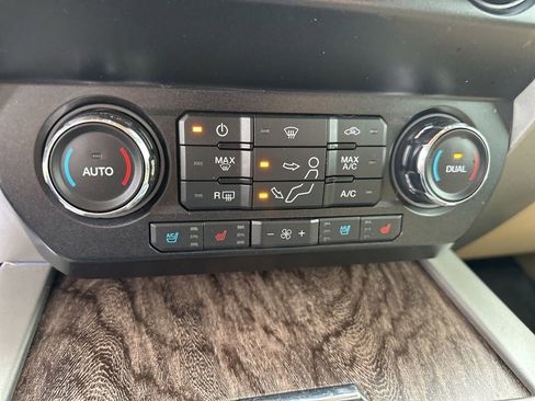 Used 2019 Ford F250 Lariat w/ Lariat Value Package image 35